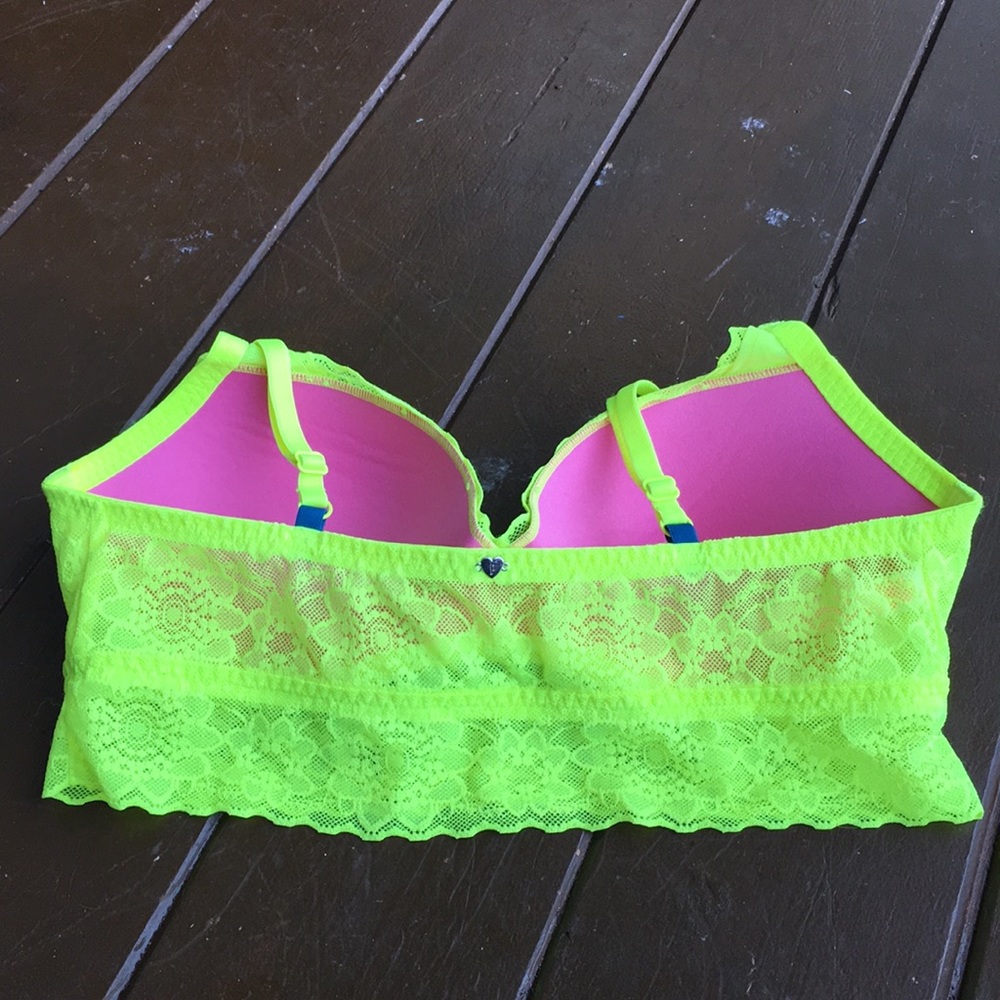 Bra - Picture 2 of 4